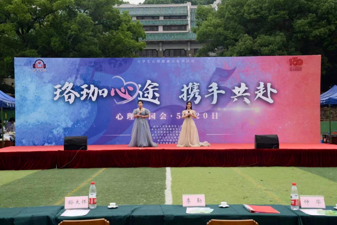 90b4d42f18e27499c25b44a9eb212e2